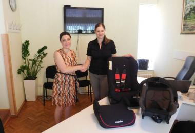 Keprom donates car seats to the Center for Foster Care and Adoption Novi Sad